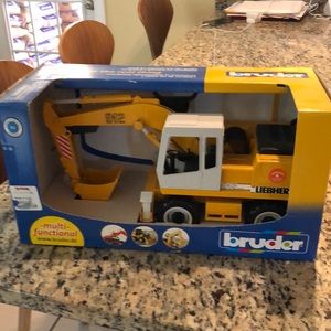 Toy truck, super cool!
